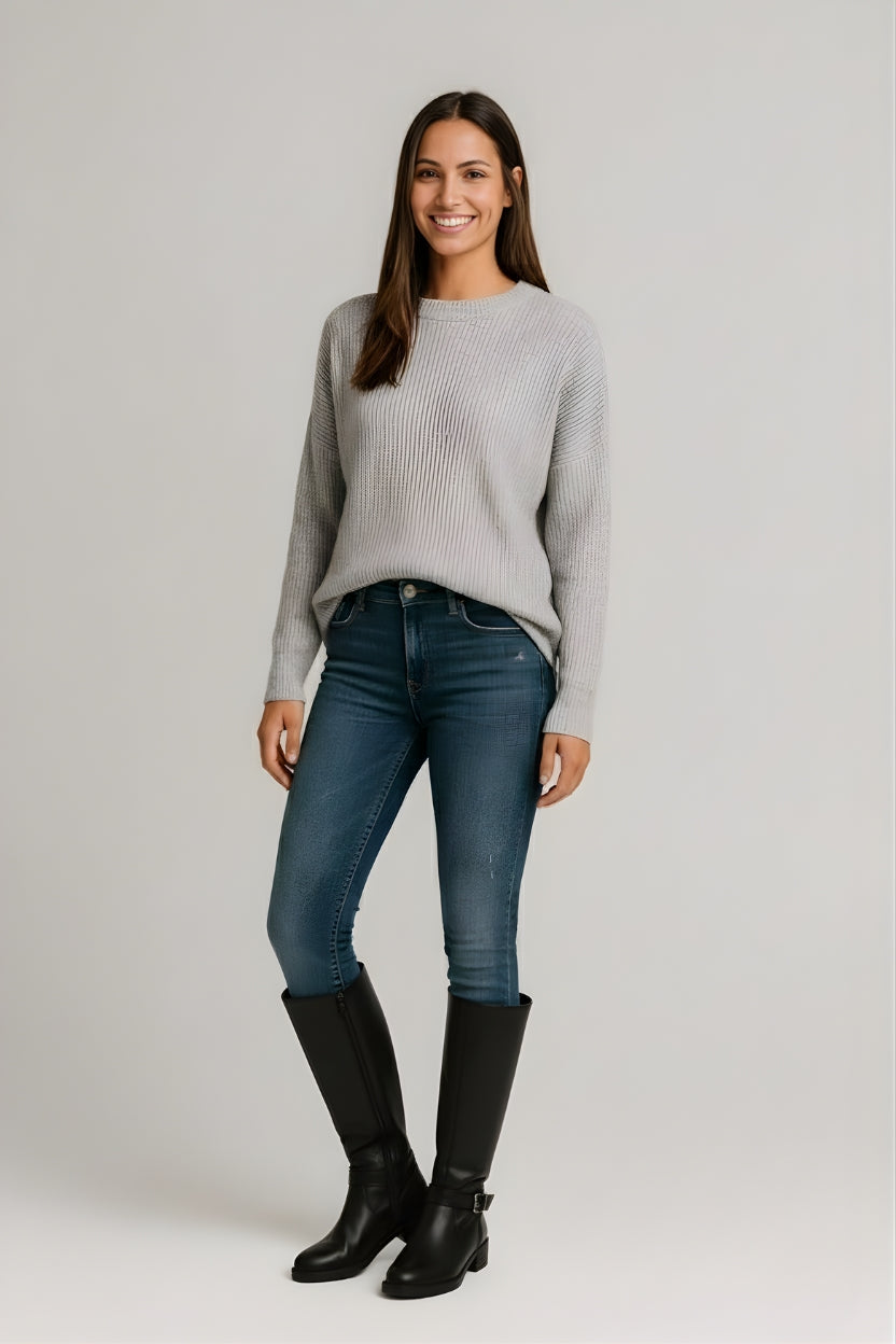 Luna | Damenstiefel mit Reißverschluss und dekorativen Riemen