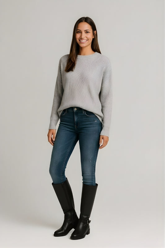 Luna | Damenstiefel mit Reißverschluss und dekorativen Riemen