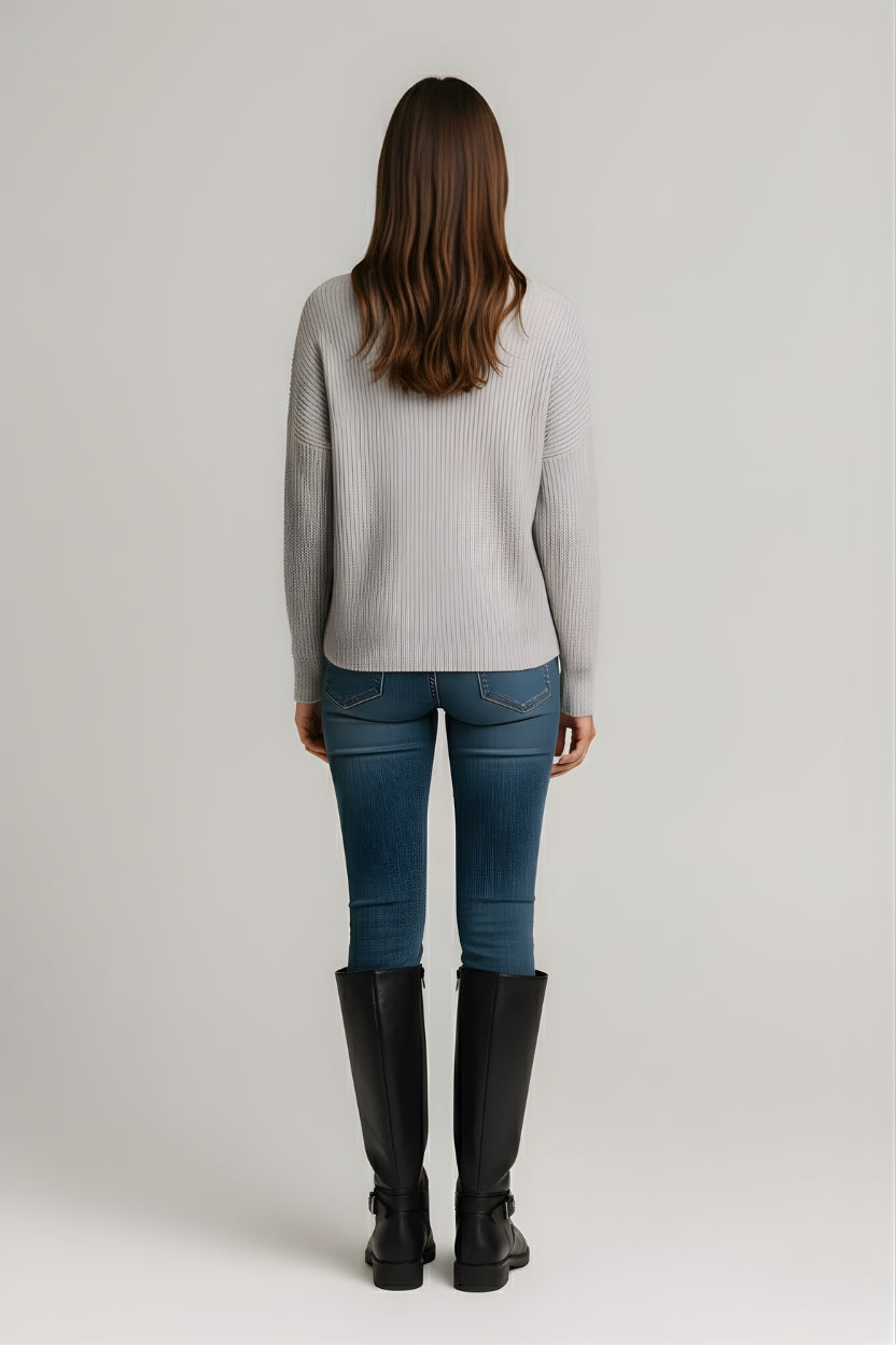 Luna | Damenstiefel mit Reißverschluss und dekorativen Riemen